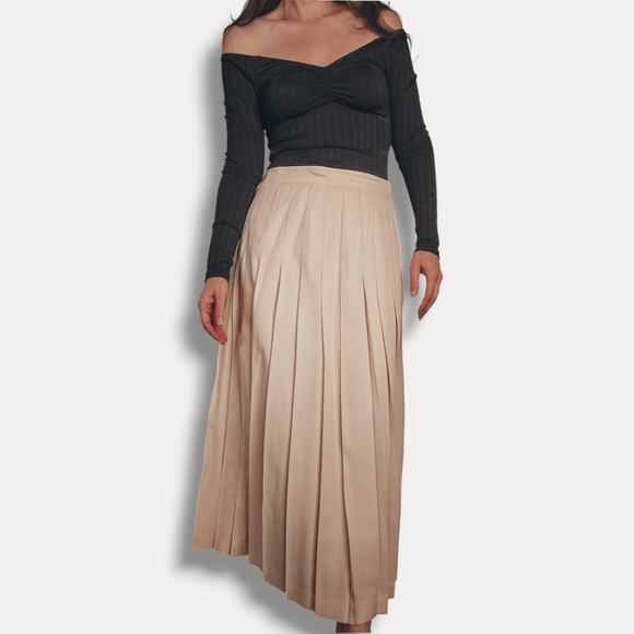 70s Brooks Brothers Pleated Wool Maxi Skirt - Cream (S) - Picture 2 of 10